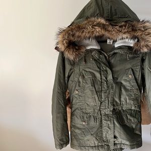 Cozy winter jacket from H&M. Size US/CA 2. Olive green